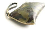 [Camo/Palomino] wristlet side view showing the blonde suede on the edge.