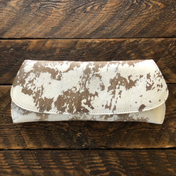 [Cowhide G] Pommel Clutch front view